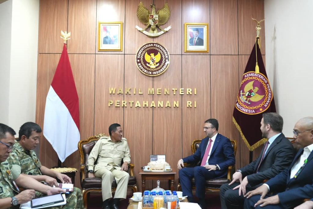 Wamenhan RI dan CEO ASELSAN Bahas Penguatan Kerja Sama Modernisasi Alutsista TNI