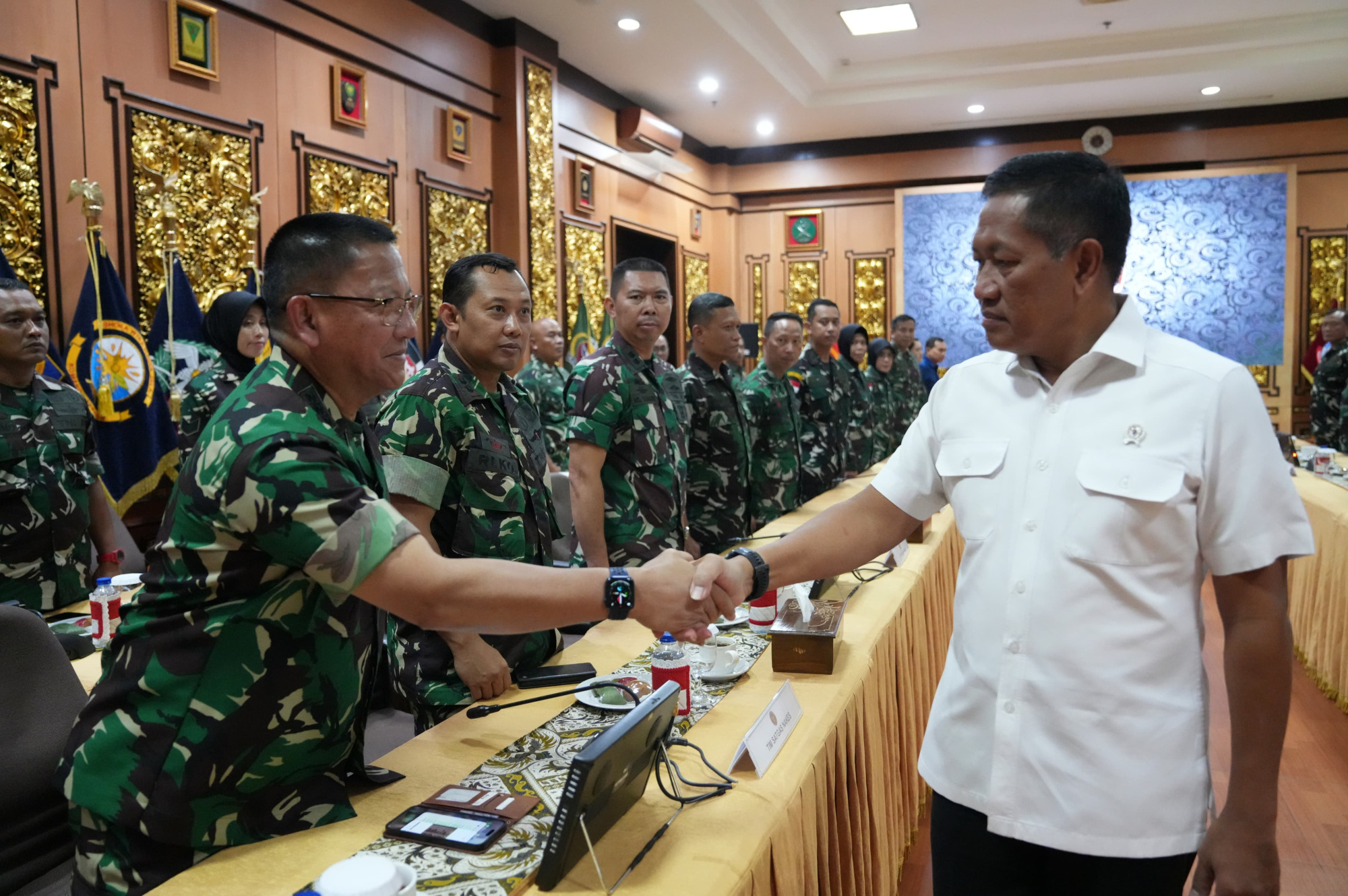 Wamenhan RI Lepas Keberangkatan Satgas Nakes Gelombang V ke Gaza: Mengemban Misi Kemanusiaan