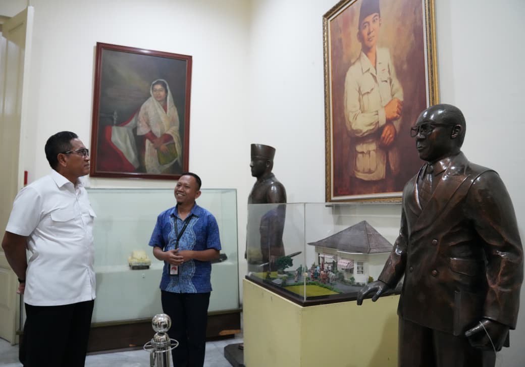 Kunjungi Museum Joang 45, Wamenhan Ajak Generasi Muda Teladani Semangat Juang Para Pahlawan