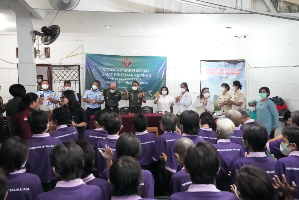 Wujudkan Kasih dan Kepedulian, Kemhan RI Gelar Baksos dan Layanan Kesehatan di Yayasan Gerasa Bekasi