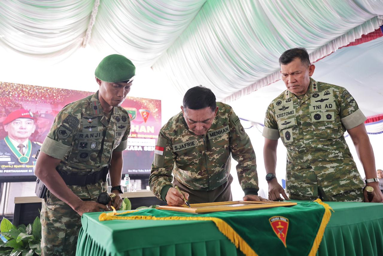 Menhan Tinjau Yonif TP 892 di Way Kanan, Tekankan Kesiapan Tempur dan Dampak Sosial bagi Masyarakat