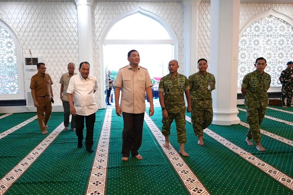 Menhan Resmikan Masjid Bintang Amin Angkasa di Batam, Simbol Sinergi TNI dan Masyarakat