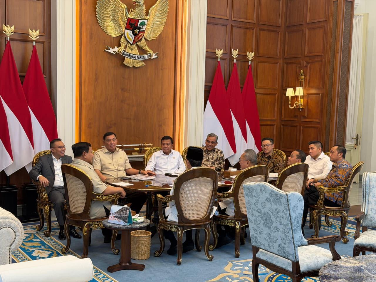 Menhan Sjafrie Dampingi Presiden RI Terima Wakil Ketua DPR RI