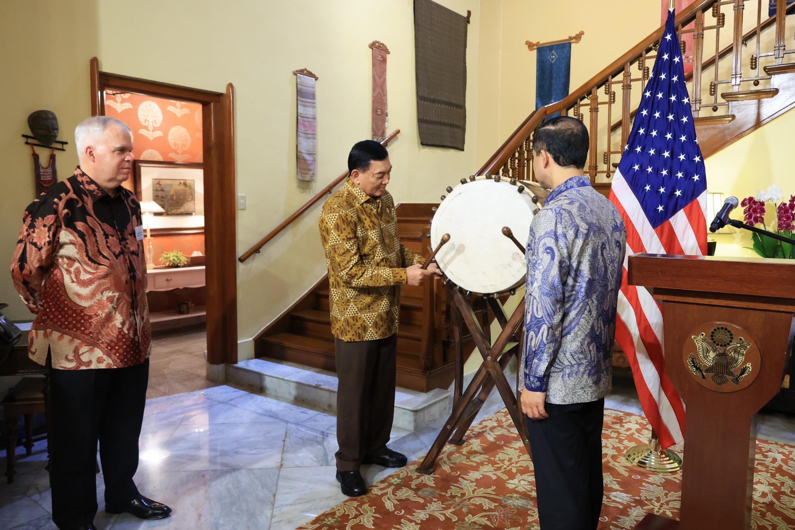 Menhan Sjafrie Hadiri Buka Puasa Bersama Kuasa Usaha Ad Interim AS untuk Indonesia, Perkuat Kemitraan Pertahanan