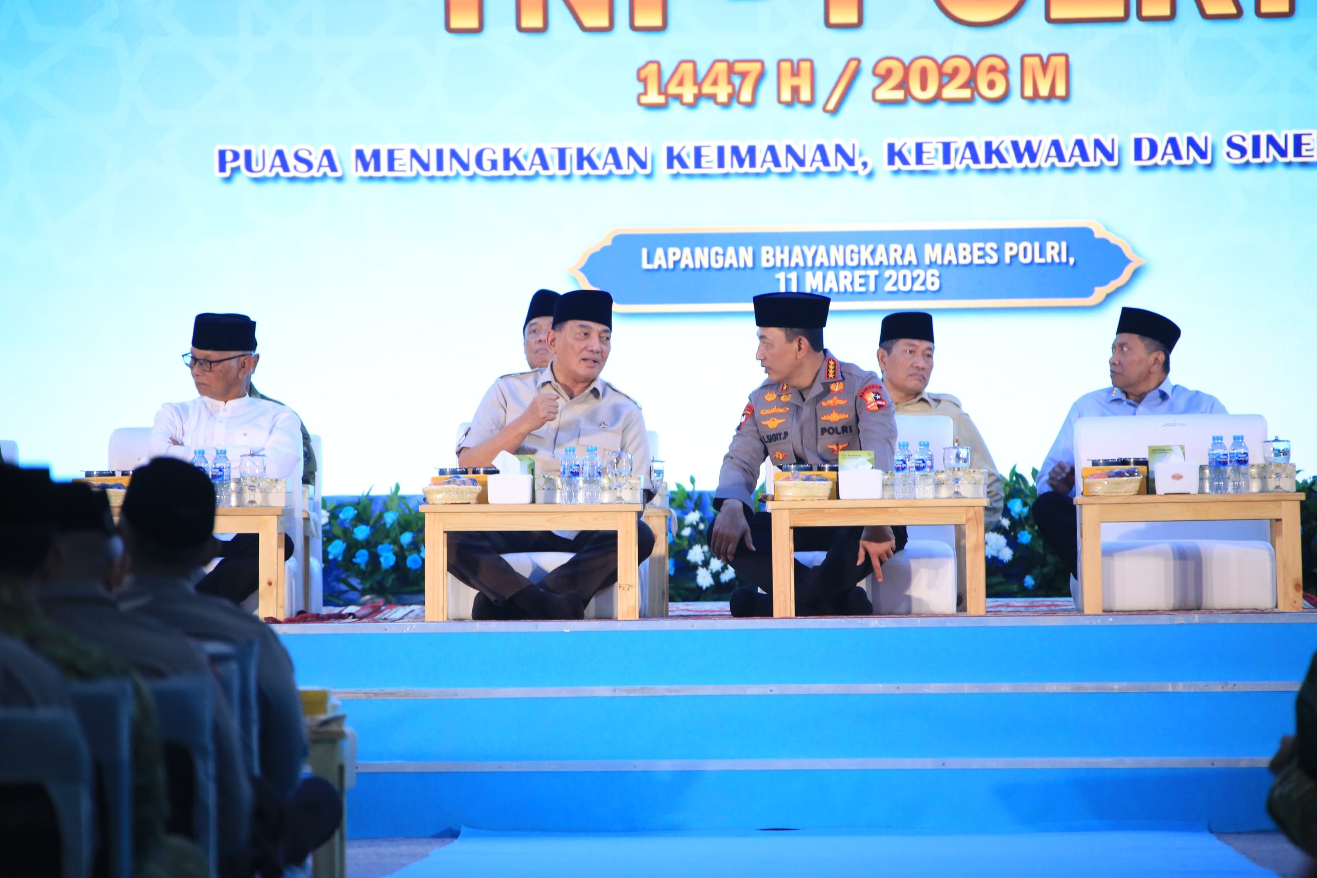 Perkuat Sinergitas, Menhan Sjafrie Hadiri Buka Puasa Bersama TNI-Polri di Mabes Polri