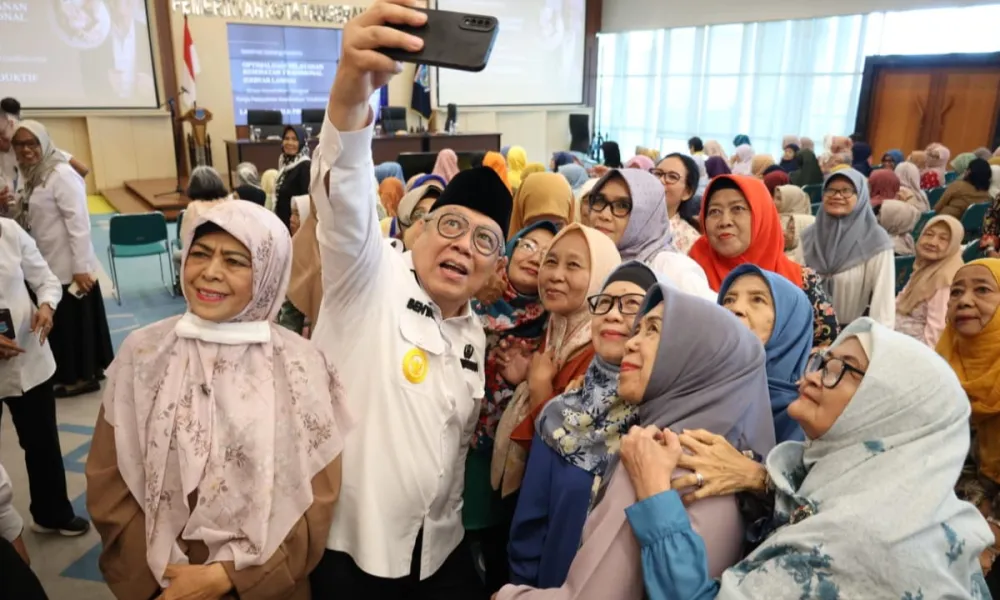 Gebyar Lansia Tangsel: Benyamin Davnie Dorong Lansia Tetap Sehat, Aktif, dan Produktif