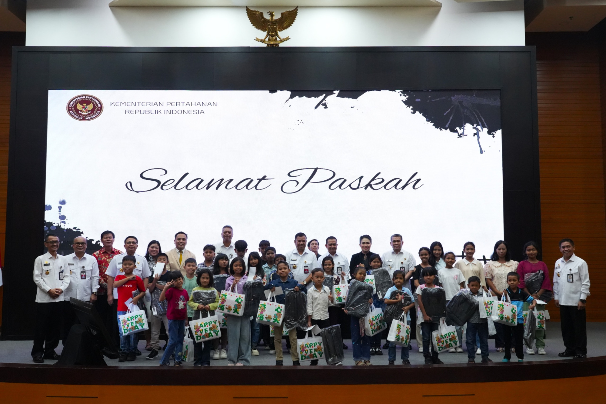 Ibadah Paskah Umat Protestan Kemhan, Perkuat Iman dan Kepedulian Sosial