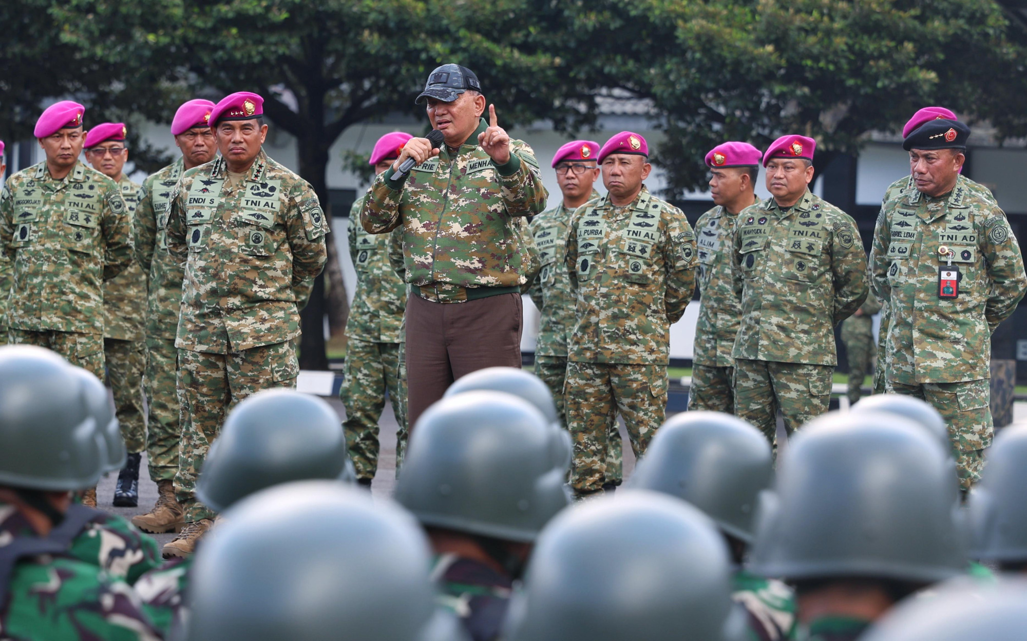 Menhan Tinjau Latsarmil Komcad ASN di Brigif 1 Marinir, Tekankan Penguatan Bela Negara