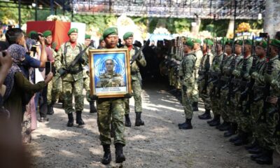 Pemakaman Militer Kopda Anumerta Farizal Romadhon di TMP Giripeni Kulonprogo Berlangsung Khidmat dan Penuh Haru