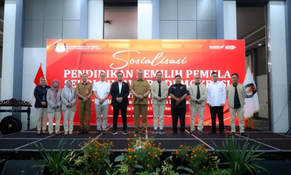 Pemilih Pemula Diproyeksikan Dominasi Pemilu 2029, Pemkot dan KPU Tangsel Perkuat Demokrasi Lewat Sekolah Jawara
