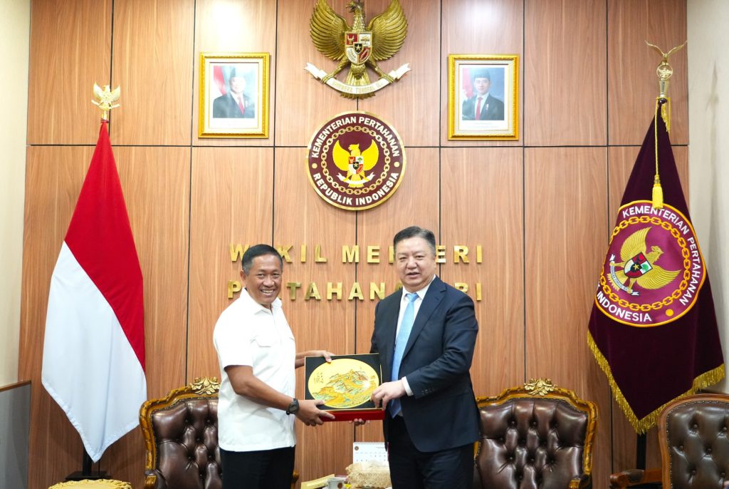 Wamenhan RI Terima Audiensi CEO Aerospace Long-March International (ALIT), Bahas Penguatan Sistem Teknologi Pertahanan