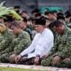 Menhan Laksanakan Salat Iduladha Bersama Prajurit dan Masyarakat di Makodam XVIII/Kasuari