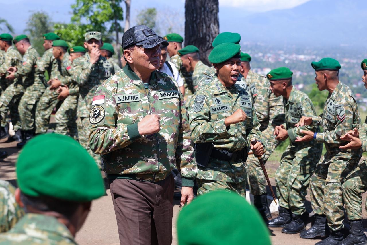Menhan Tinjau Yonif TP 868/Bantong Sakti di Sulawesi Utara