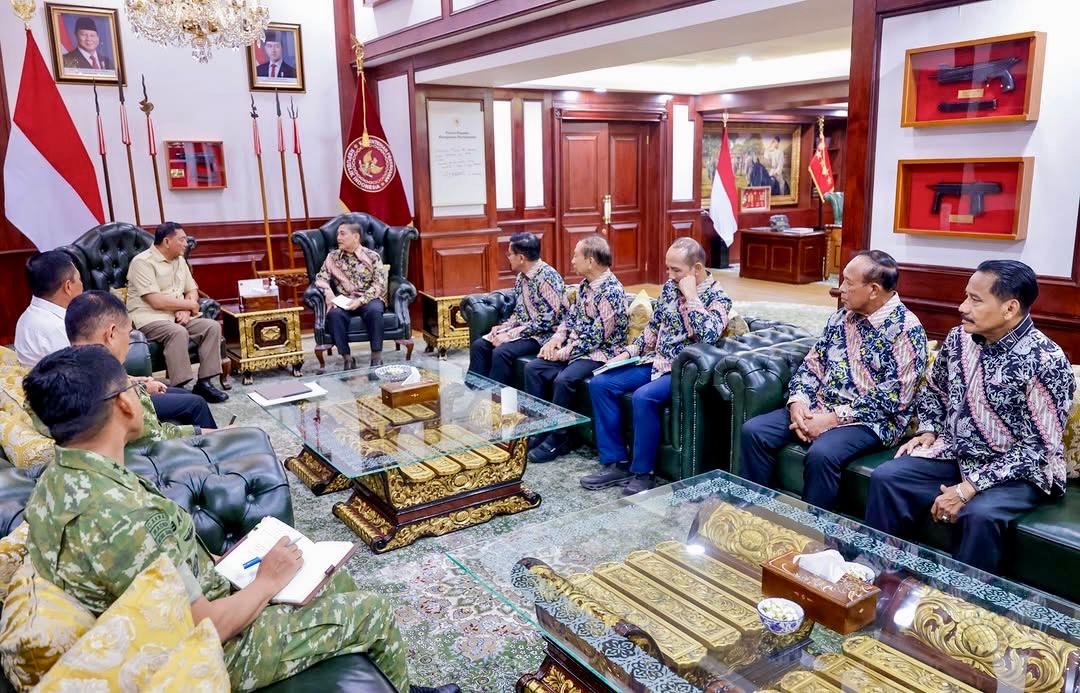 Menhan Sjafrie Terima Senior Advisory Group IKAHAN Indonesia-Australia Di Jakarta