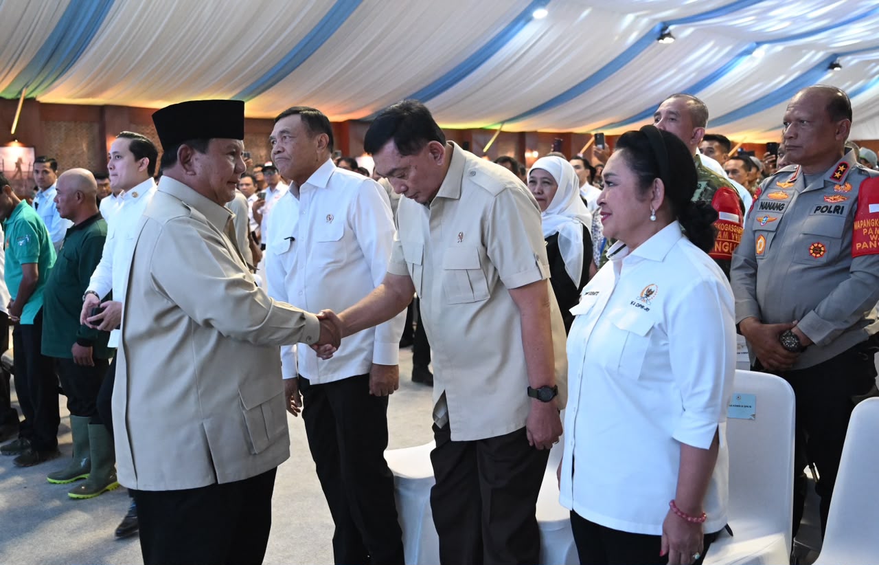Menhan Dampingi Presiden Pimpin Panen Raya TNI Terintegrasi