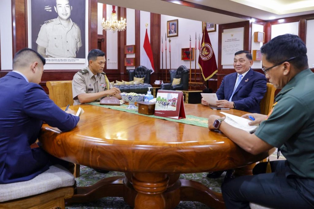 Menhan Sjafrie Terima Kunjungan Atase Pertahanan Amerika Serikat