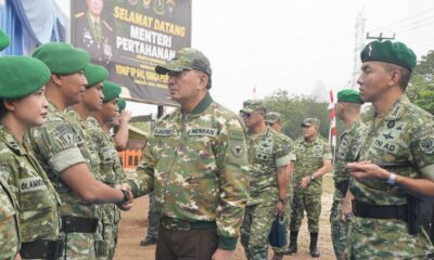 Menhan Tinjau Marshaling Area Yonif TP 941/Singa Perbangsa, Tekankan Pengabdian Prajurit untuk Rakyat dan Negara