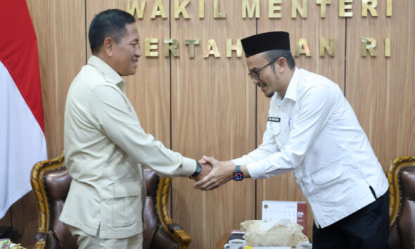 Wamenhan RI Terima Audiensi Wali Kota Subulussalam, Bahas Penguatan Pendidikan dan Pertahanan Daerah