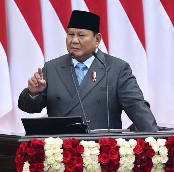 Menhan Sjafrie Hadiri Rapat Paripurna DPR RI ke-I Masa Persidangan I, Bahas RUU APBN 2027