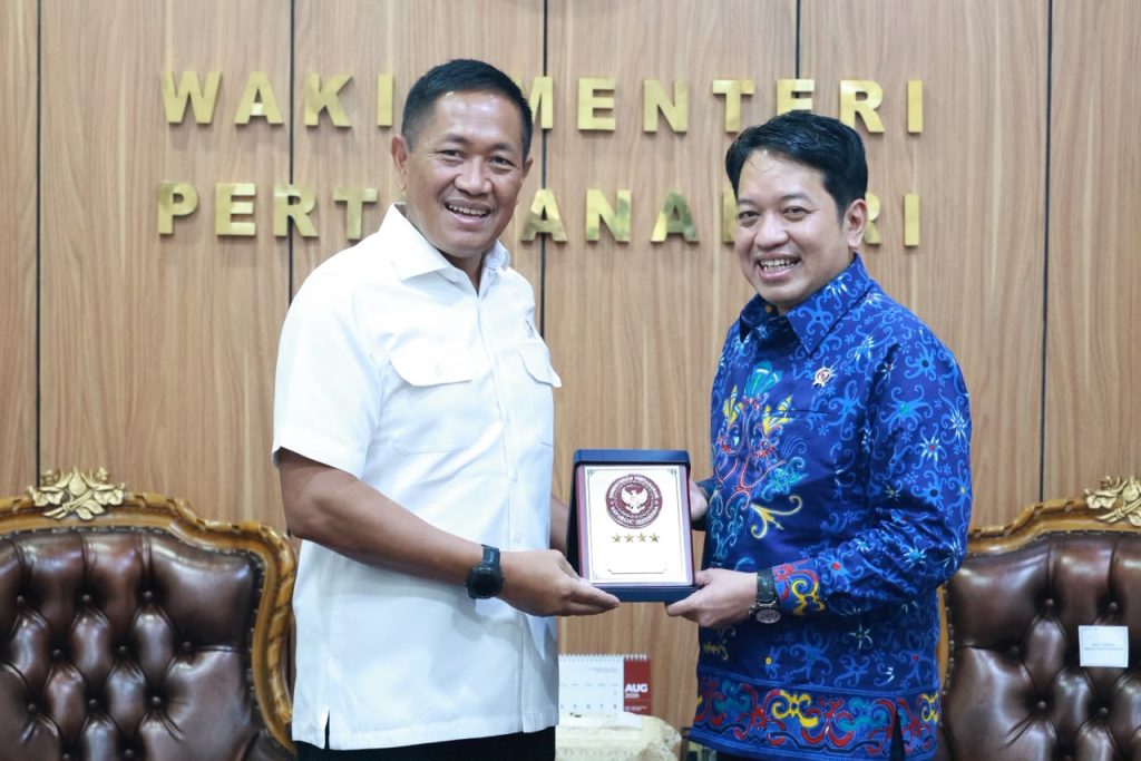 Wamenhan RI Terima Audiensi BPS Bahas Sensus Ekonomi dan Keamanan Data Nasional