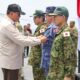 Atas Nama Negara, Menhan Sjafrie Anugerahkan Satyalancana Dharma Samudera kepada Personel JMSDF yang Terlibat Penanganan Karhutla
