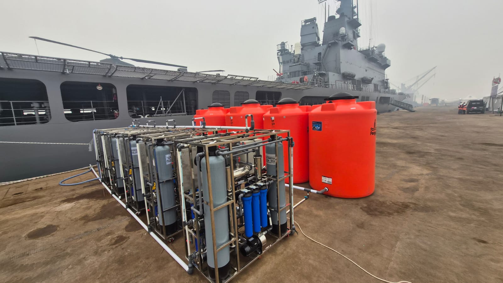 Kemhan RI Dukung Kebutuhan Logistik di Kapal JMSDF JS Kunisaki untuk Misi Kemanusiaan Karhutla di Kalimantan