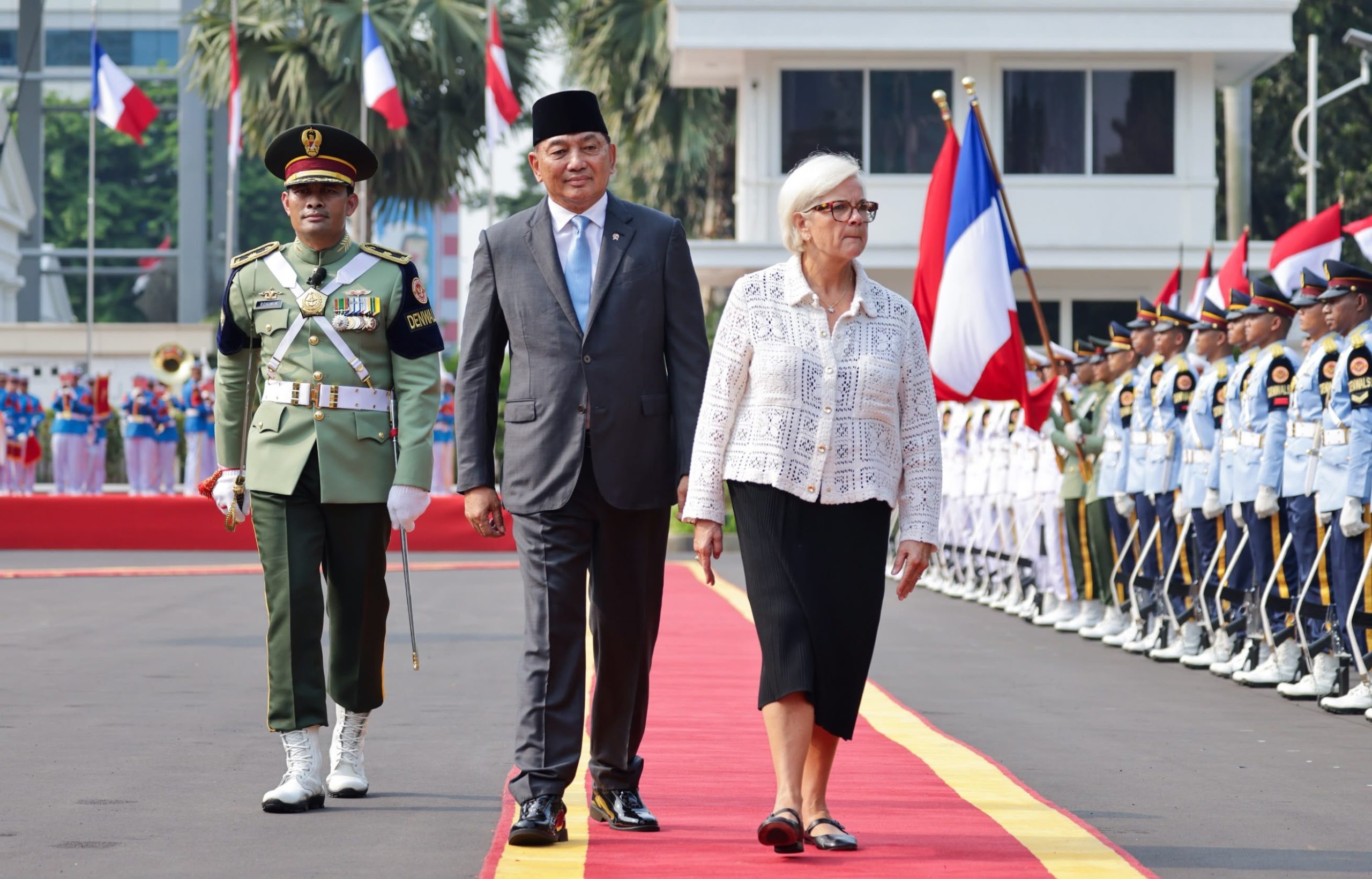Menhan Terima Kunjungan Menteri Angkatan Bersenjata dan Veteran Prancis