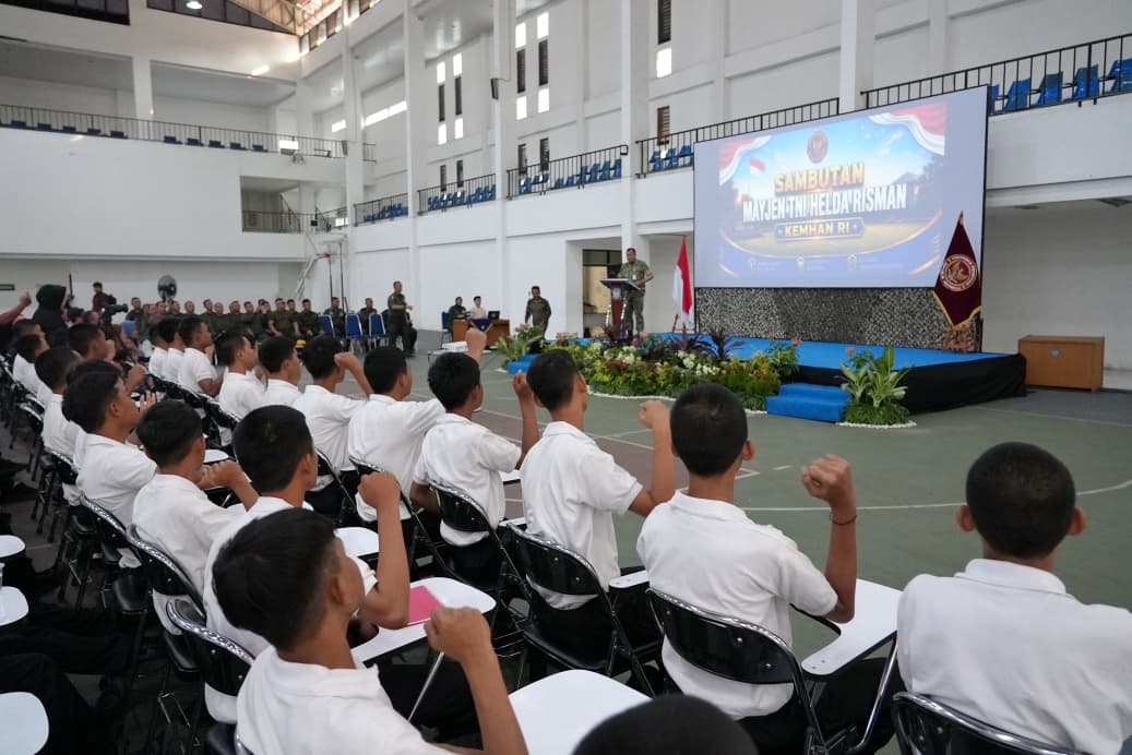 Tutup Penguatan Nasionalisme Peserta KKRI, Kemhan Tekankan Pentingnya Karakter Generasi Muda