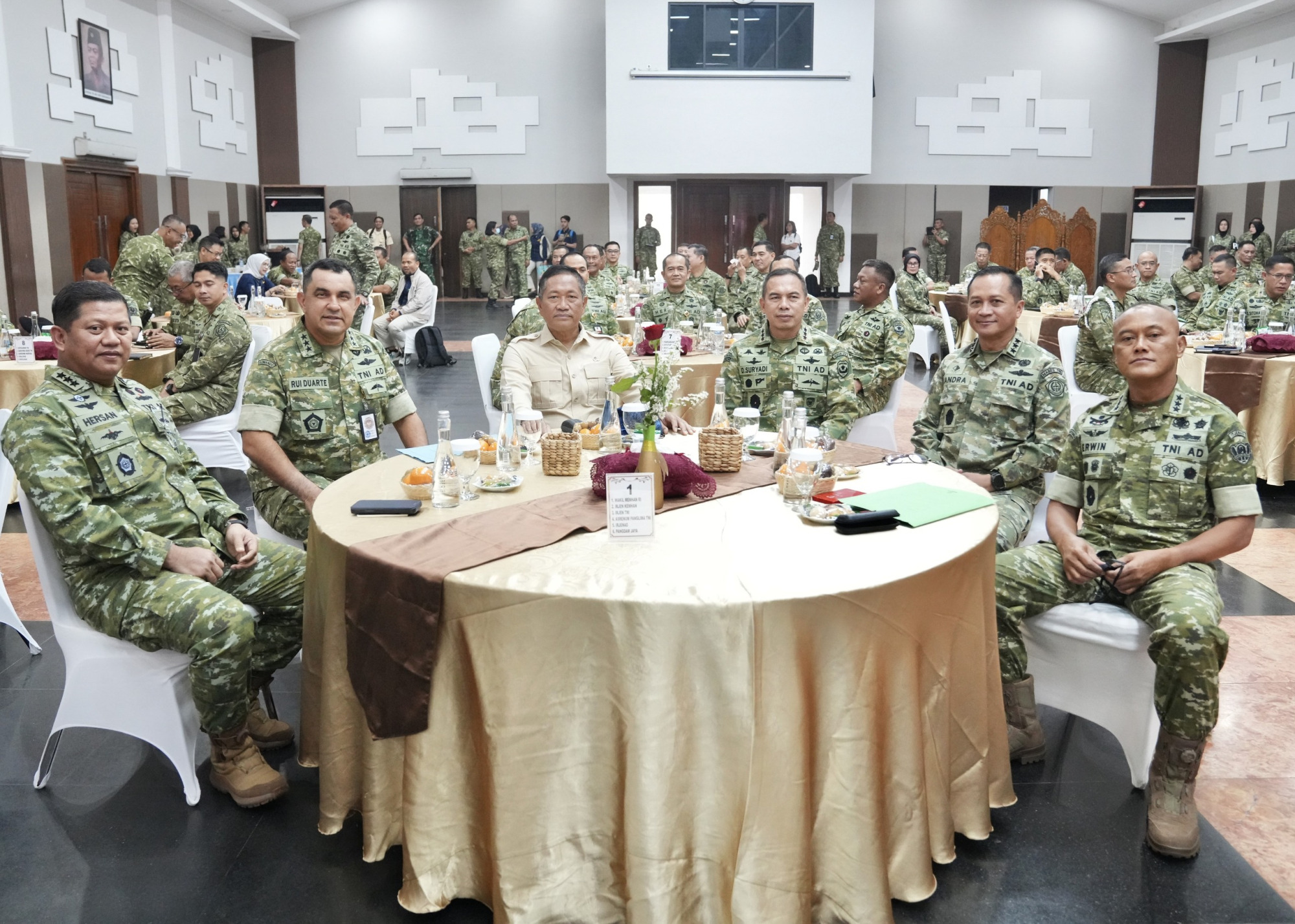 Wamenhan Hadiri Exit Meeting Satgas Penatausahaan Pemanfaatan BMN Kemhan dan TNI Sesi 3 Tahun 2026