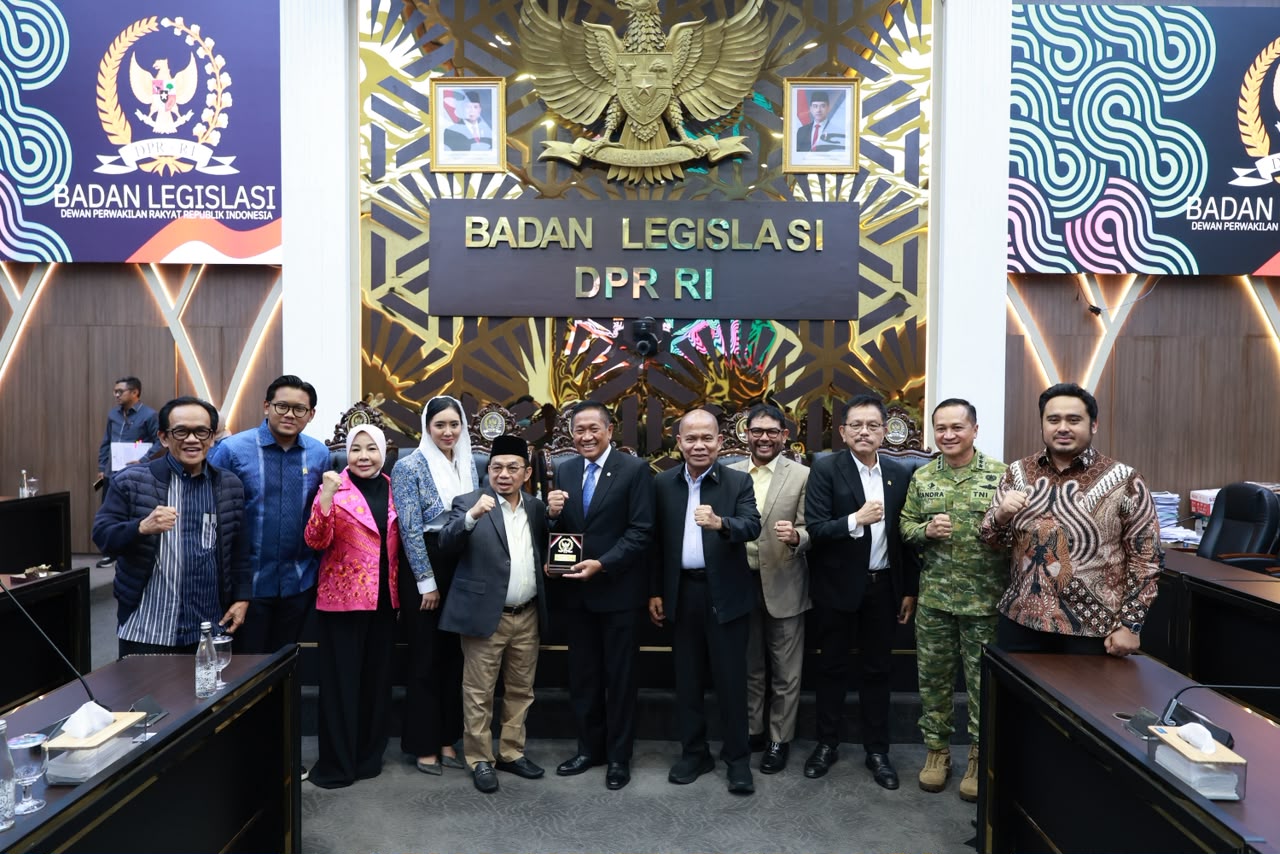 Wamenhan Hadiri Raker Kemhan/TNI dengan Baleg DPR, Bahas RUU Reforma Agraria