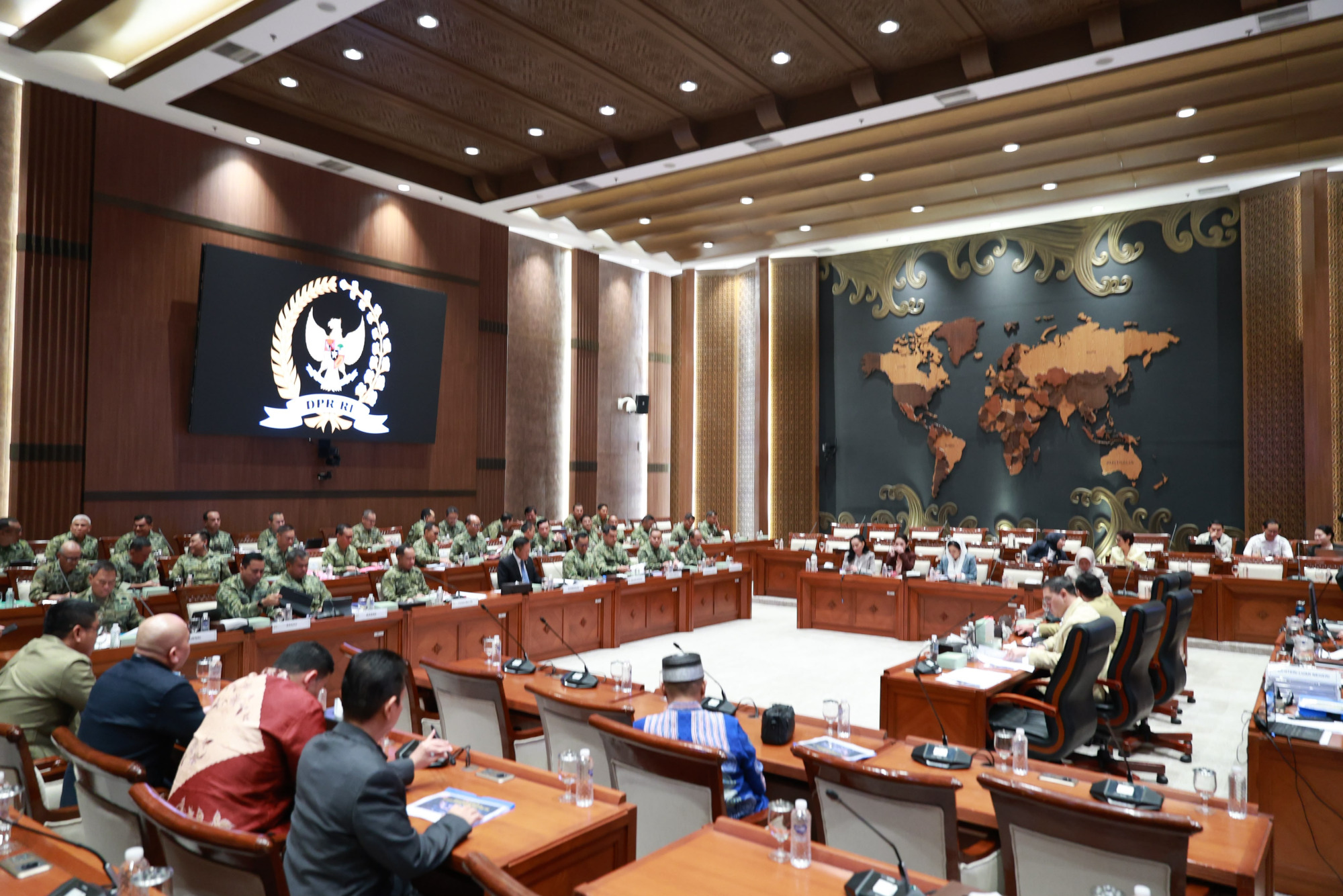 Wamenhan Hadiri Raker Komisi I DPR RI, Bahas Penyesuaian RKA Kemhan dan TNI TA. 2027