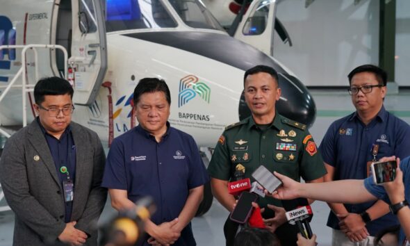 Akhiri Eksplorasi Indhan Hari Pertama di PT Dirgantara Indonesia, Kemhan dan Media Tinjau N219 untuk Konektivitas Indonesia