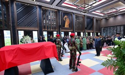 Menhan Sjafrie Dampingi Presiden Prabowo Berikan Penghormatan Terakhir kepada Almarhum Jenderal TNI (Purn.) Subagyo Hadi Siswoyo