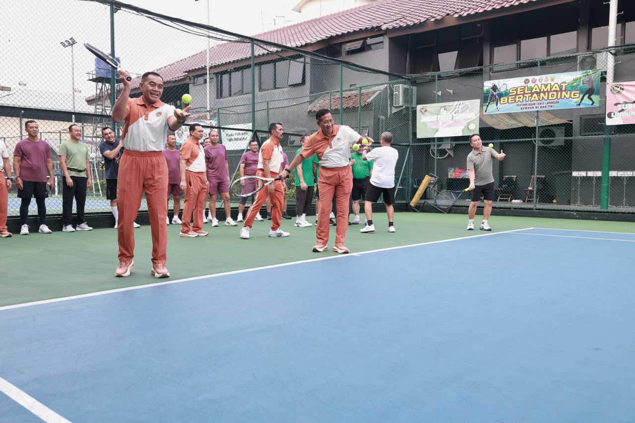 Wamenhan Buka Turnamen Tenis Lapangan Kemhan RI dan TNI dalam Rangka HUT ke-81 TNI