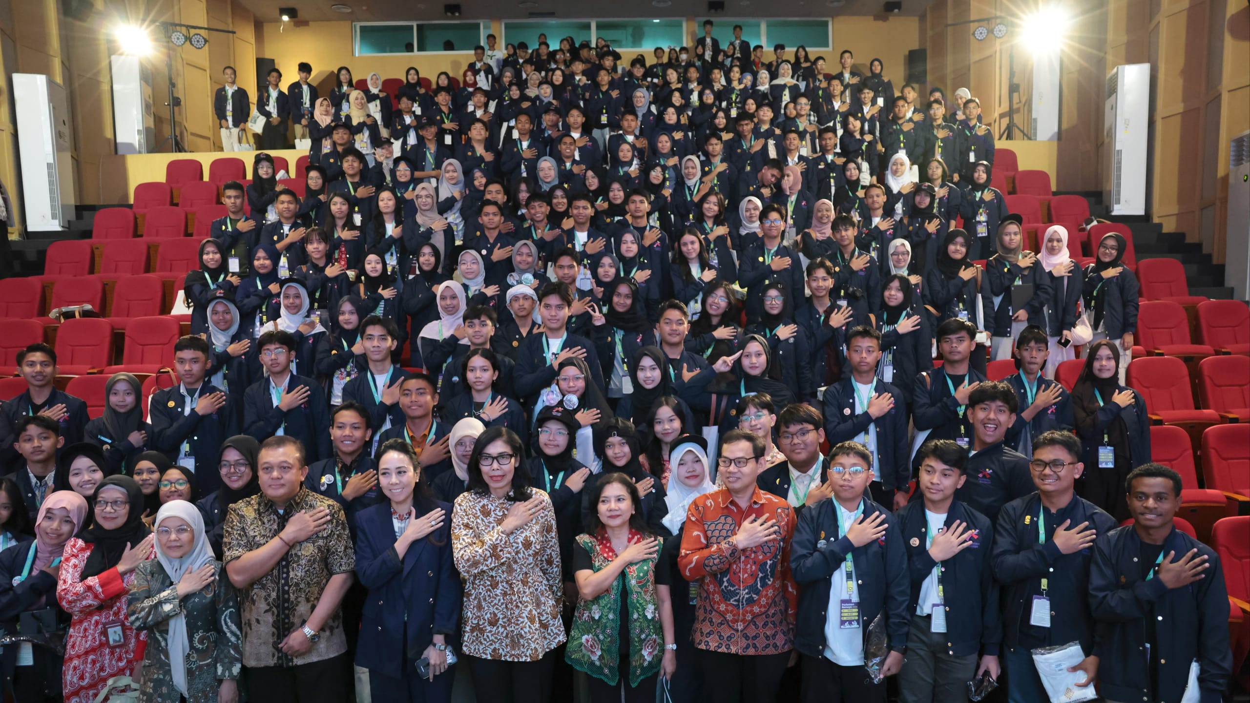 Dari Parlemen ke Museum, Setjen DPR Ajak Remaja Belajar Sejarah