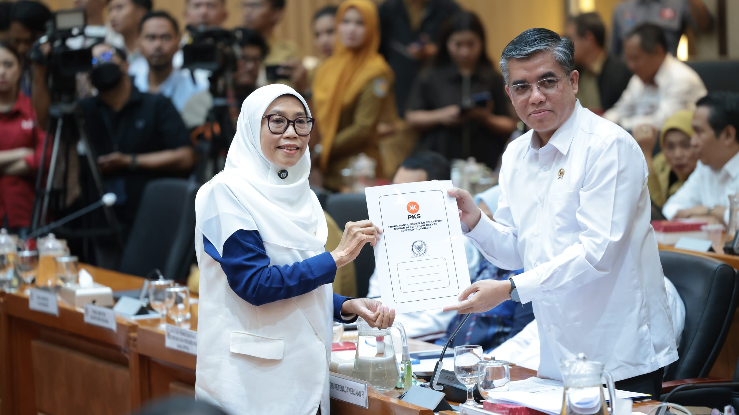 Kebijakan Upah Minimum Harus Menjamin Kebutuhan Hidup Layak