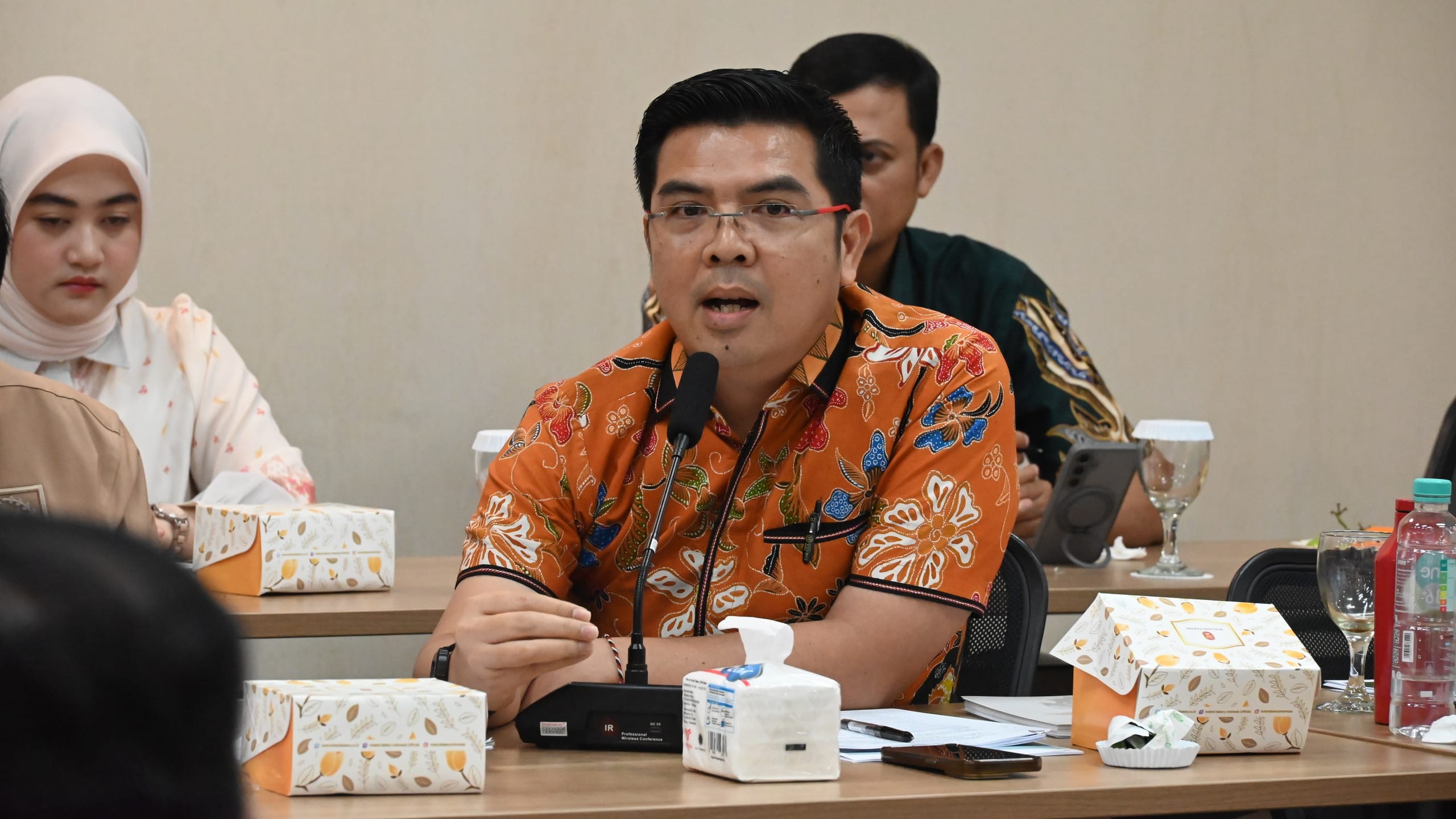 Kawasan Industri Karawang Dikepung Kemiskinan, Bane Raja Manalu Desak CSR Lebih Berdampak