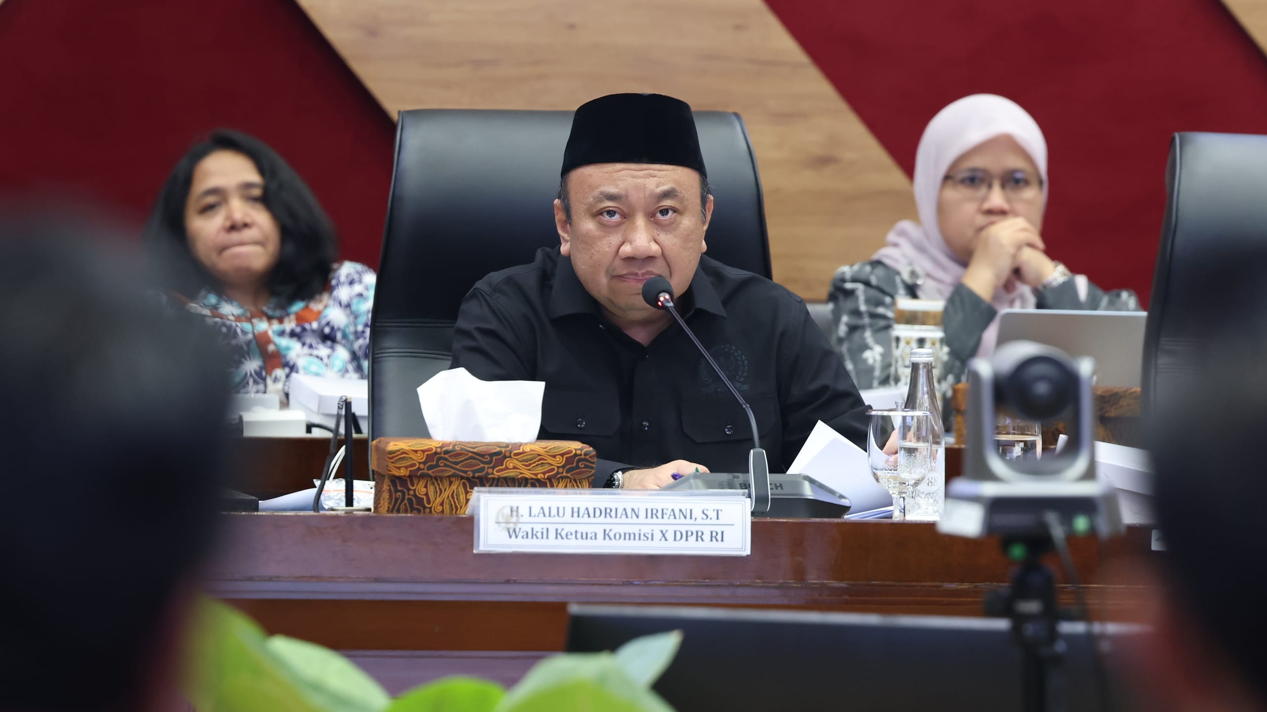 Komisi X Pastikan Kesejahteraan Guru Non-ASN Diatur dalam RUU Sisdiknas