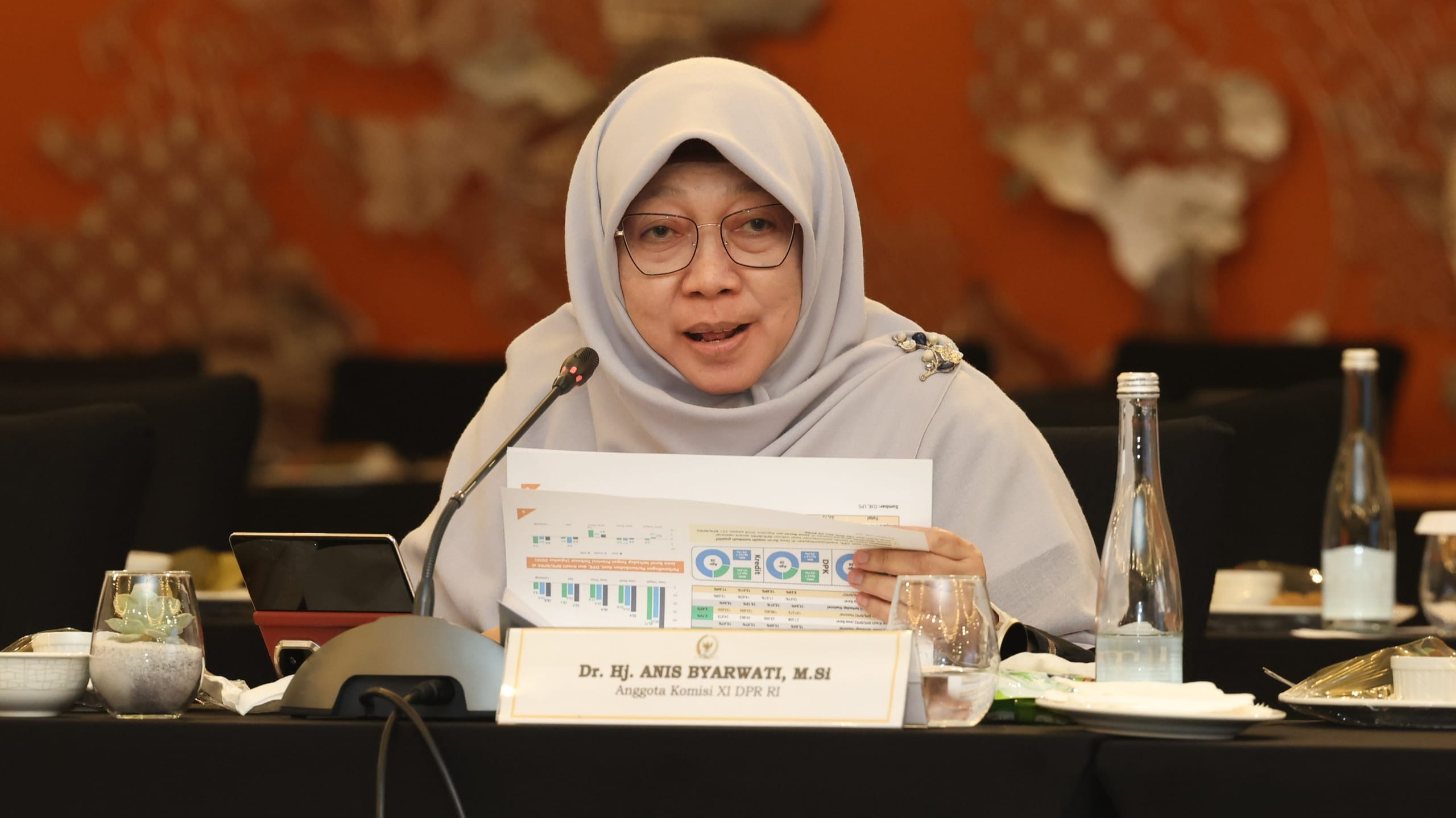 Anis Byarwati Soroti Tingginya Pencabutan Izin BPR dan BPRS di Jawa Barat
